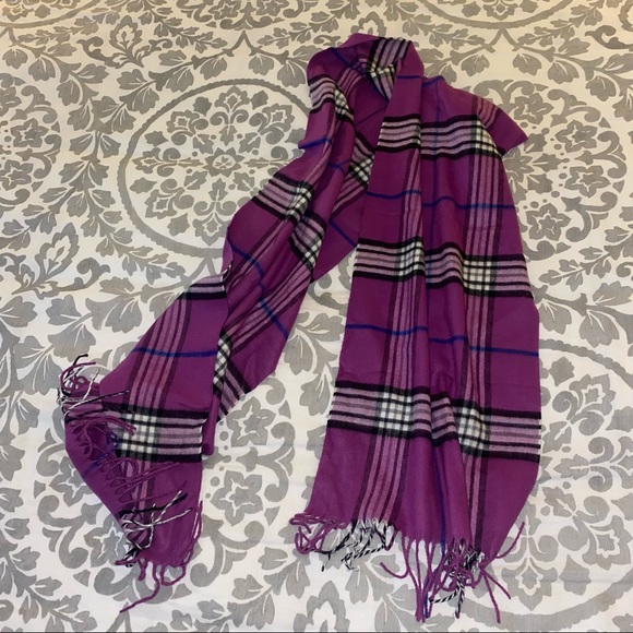 Checkered Scarf - Picture 2 of 5